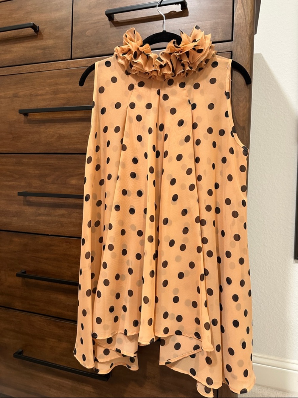 Jaipur NWOT Peach Polka Dot Ruffle Collar SHEER Sleeveless Blouse MEDIUM - Picture 5 of 5